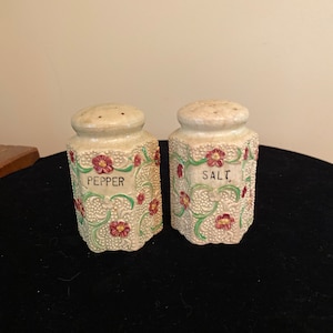 Vintage Floral Ceramic salt, and pepper shakers