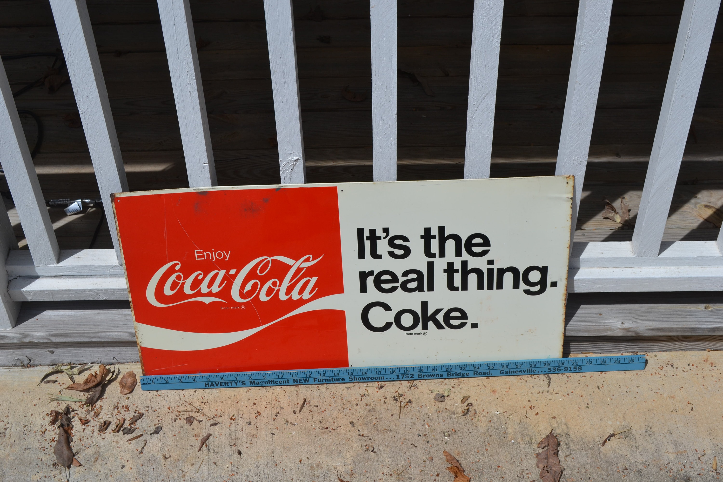 Coca-Cola "It's the real thing" Keychain FREE SHIPPING 
