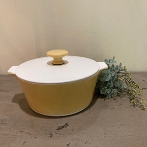 Vintage Corning Ware 1 3/4 quart Casserole and Lid.  Yellow and White.