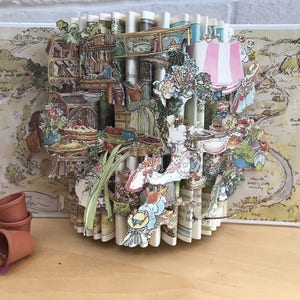 Brambly Hedge &#39;Summer Story&#39; Unique Book Sculpture.