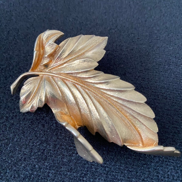 Coro Gold Leaf Brooch