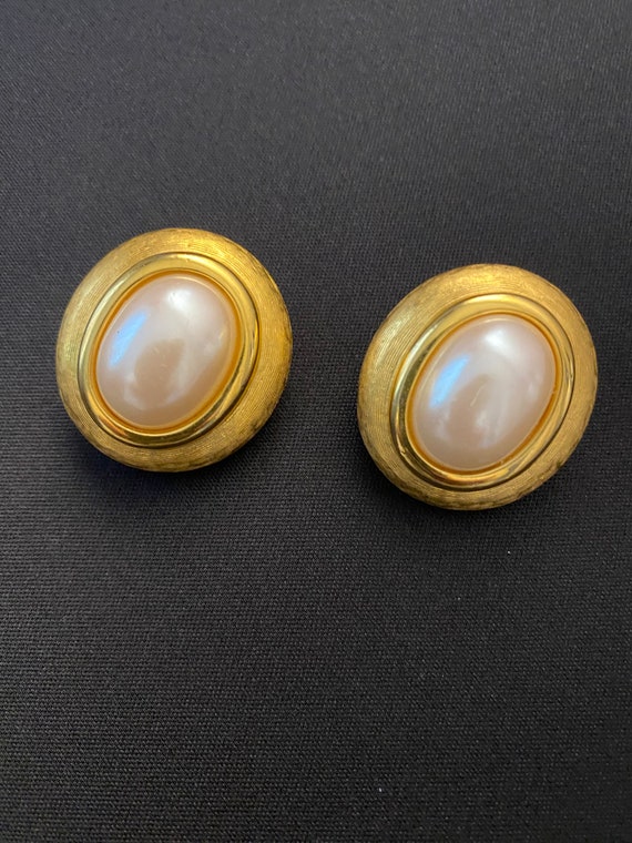 Givenchy Gold and Pearl Earrings Designer Jewelry - image 2