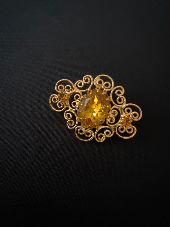 Gold and Yellow Scroll Brooch - image 5