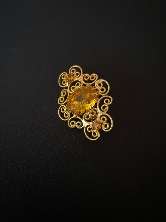 Gold and Yellow Scroll Brooch - image 4