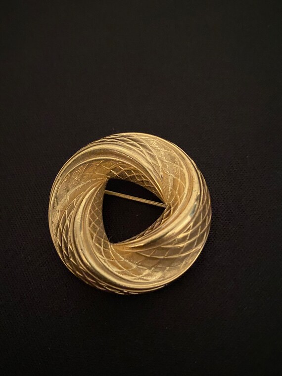 Henkel & Grosse (Dior Designer) 1964 Gold Brooch - image 4