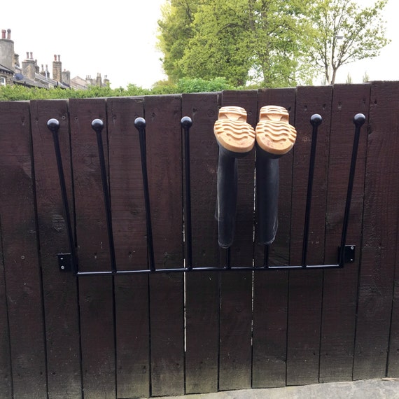 wall boot rack