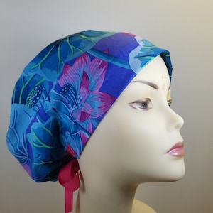 Women&#39;s surgical scrub hats, or scrub caps-Lake blossom Blue-cotton 100%