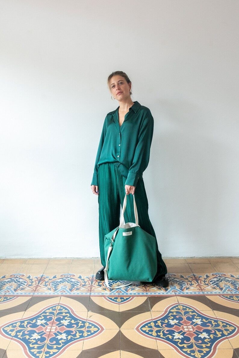 Green work tote bag for women, green shoulder canvas tote bag for everyday, green everyday shopper bag, urban shoulder maxi bag green color image 1