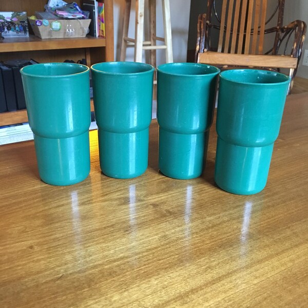 Rare Tupperware Forest Green Tumblers (set of 4)