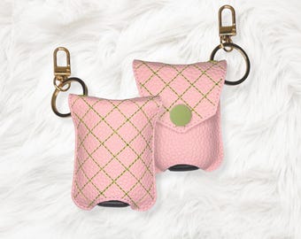 Soporte para desinfectante de manos ITH 5x7 de 1 oz con diseño entrecruzado, soporte para desinfectante de manos con forma de manzana, para bordar en el aro, archivo de bordado a máquina, descarga instantánea (descarga digital).