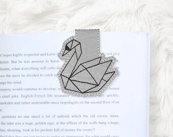 Marcapáginas magnético plegable ITH 4x4 Geo Swan, en bastidor, archivo de bordado a máquina, descarga instantánea (descarga digital)