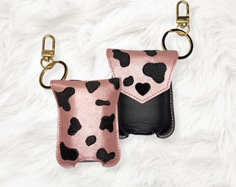 Soporte para desinfectante con estampado de vaca de 5x7 pulgadas y 1 oz, soporte para desinfectante con diseño de manzana, para bordado en bastidor, archivo de bordado a máquina, descarga instantánea (descarga digital).