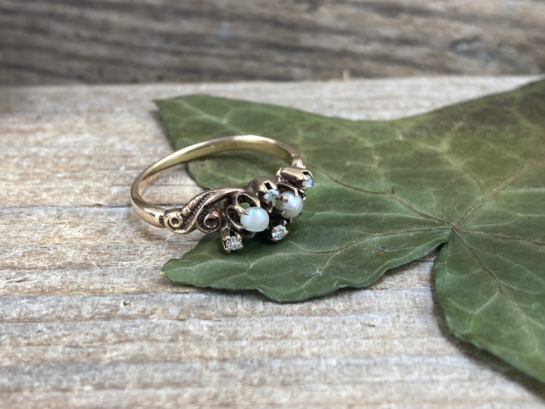 Antique Victorian 10k Yellow Gold Pearl /& Diamond Ladies Ring