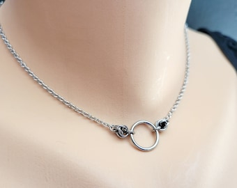Illusion O Ring Choker, Dainty Caged Glass Bead Pendant, Chainmaille Jewelry, Whimsigoth Chain Necklace, Fantasy Core, Gothic Day Collar
