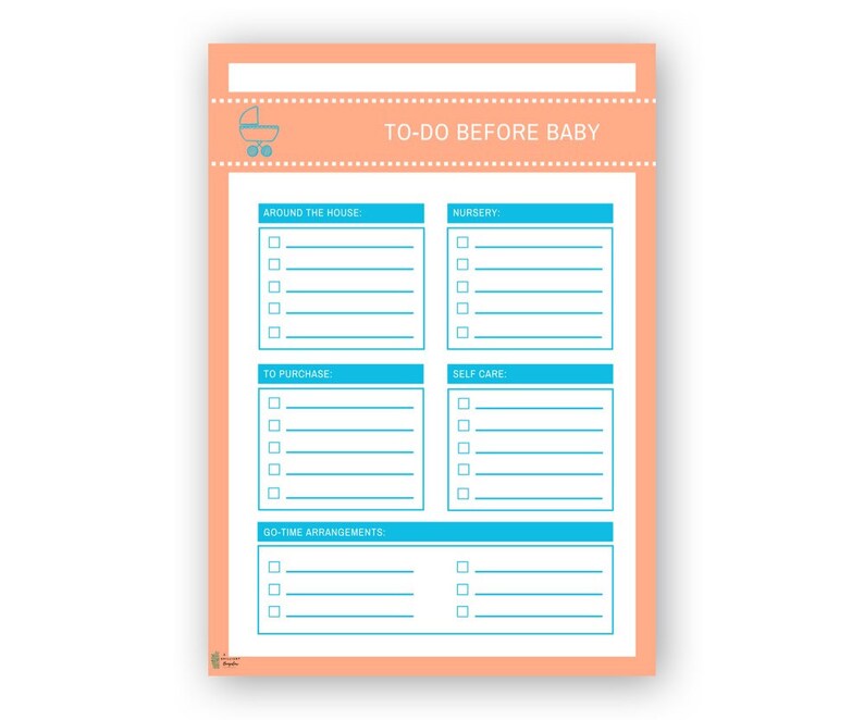 Puede incluir: Una lista de verificaci&oacute;n imprimible con el t&iacute;tulo "To-Do Before Baby" en texto azul sobre un fondo melocot&oacute;n. La lista de verificaci&oacute;n se divide en cinco secciones: Alrededor de la casa, Vivero, Para comprar, Autocuidado y Arreglos para la hora de ir. Cada secci&oacute;n tiene cinco l&iacute;neas en blanco con casillas de verificaci&oacute;n.