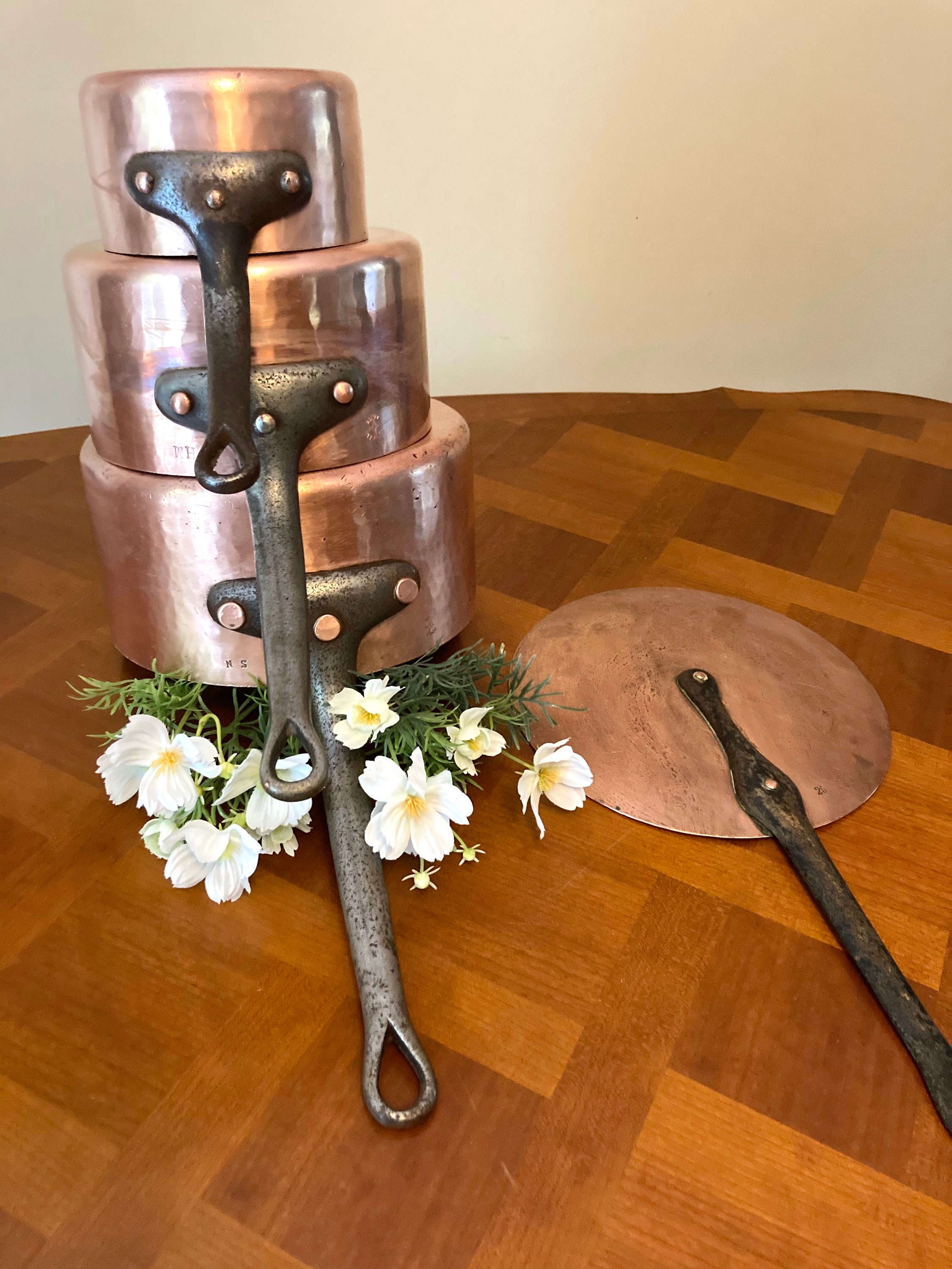 Français Professional Chomette Favor Copper Cookware Chef Set 3 Piece Hammered With Metal Rivets Sta