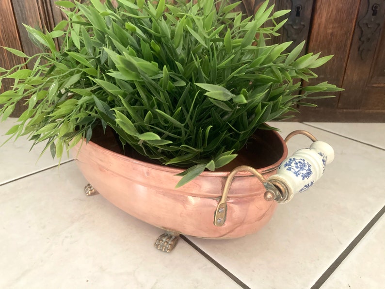 France #G-3647 Vintage Copper Pan Planter Brass Handles Rolled Lip Ceramic Handles Lion Feet Dovetail Seams Paris