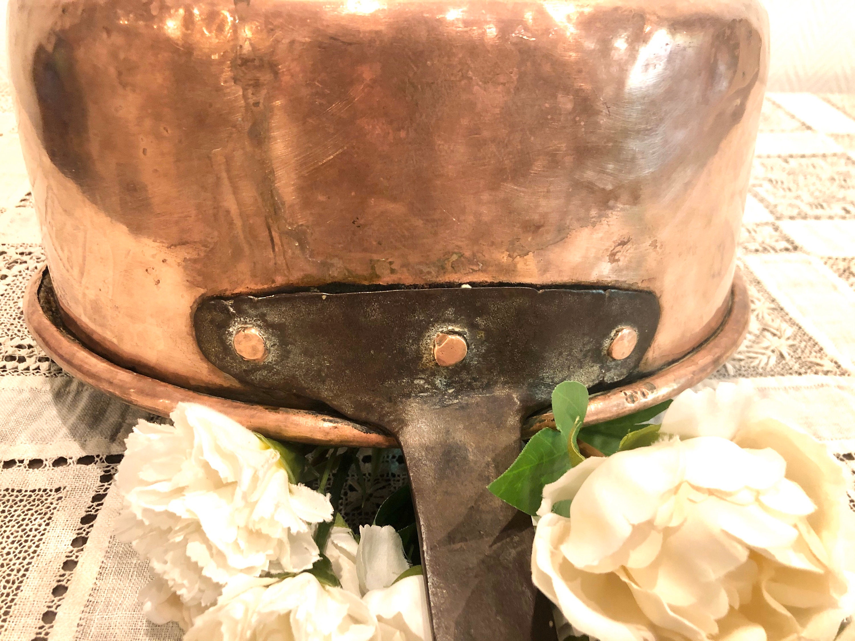 Français Antique Massive Professional Saute Skillet Pan 34cm Copper Rivets Paris, France #20-916P