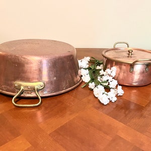 Large Hammered Copper Basin with Curled Lip Brass Handles and Copper Rivets Stock Pot Paris, France #48-16