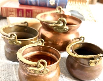 Vintage Miniature Copper Cauldrons with Brass Swing Handles - Set of 4 | Small Copper Planters, Succulents, Farmhouse Decor #G-1000-124