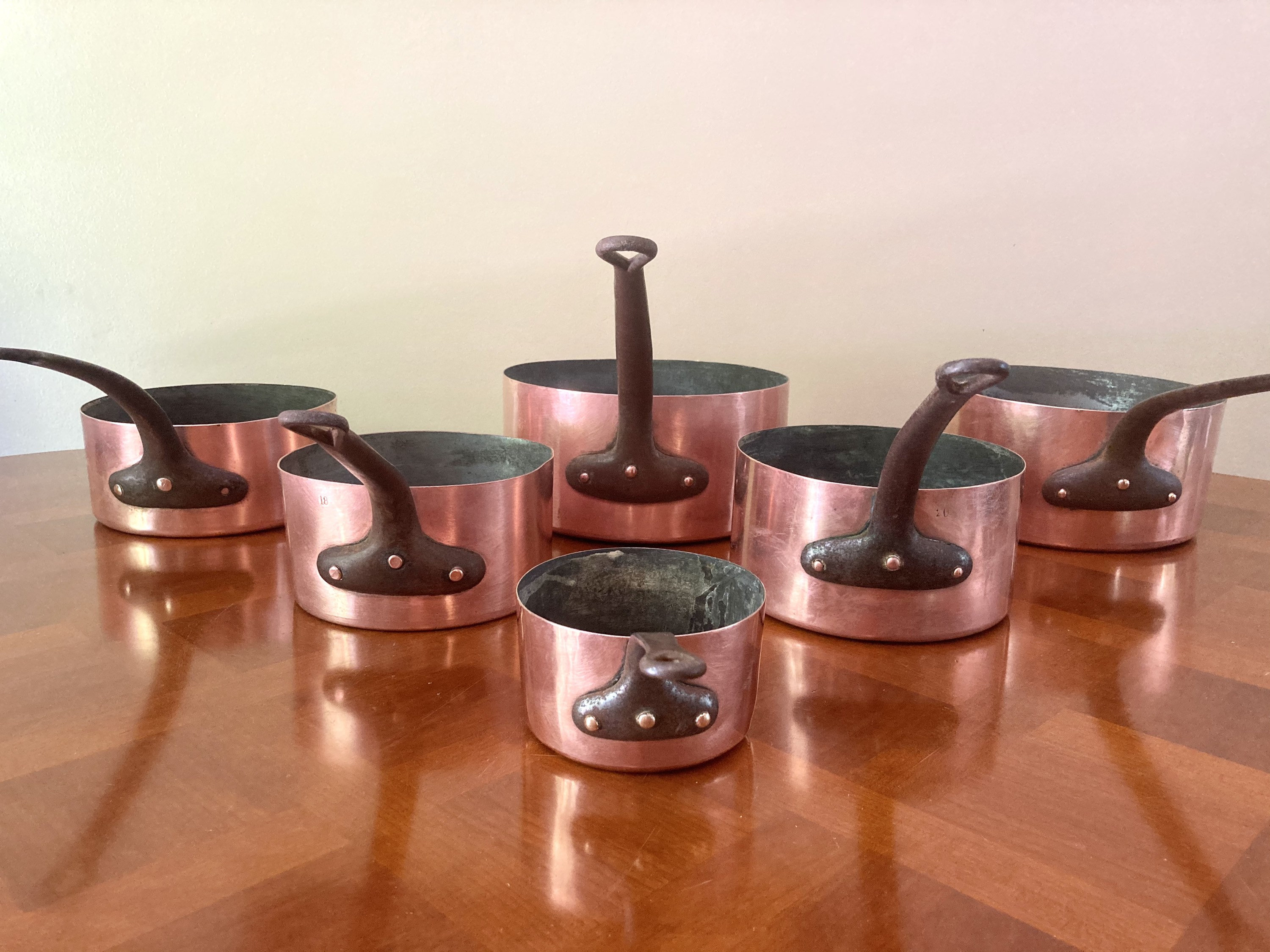 6 Français Antique Copper Pan Set Cookware Chef Stamped 1mm Bubble Rivets Paris, France #g-33275