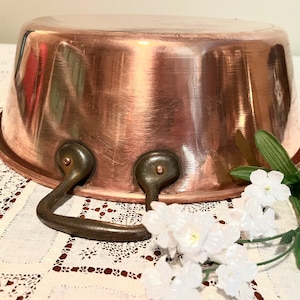 Large Copper Basin with Small Curled Lip Iron Handles and Two Copper Rivets Fabrication Francaise Paris, France #222-111