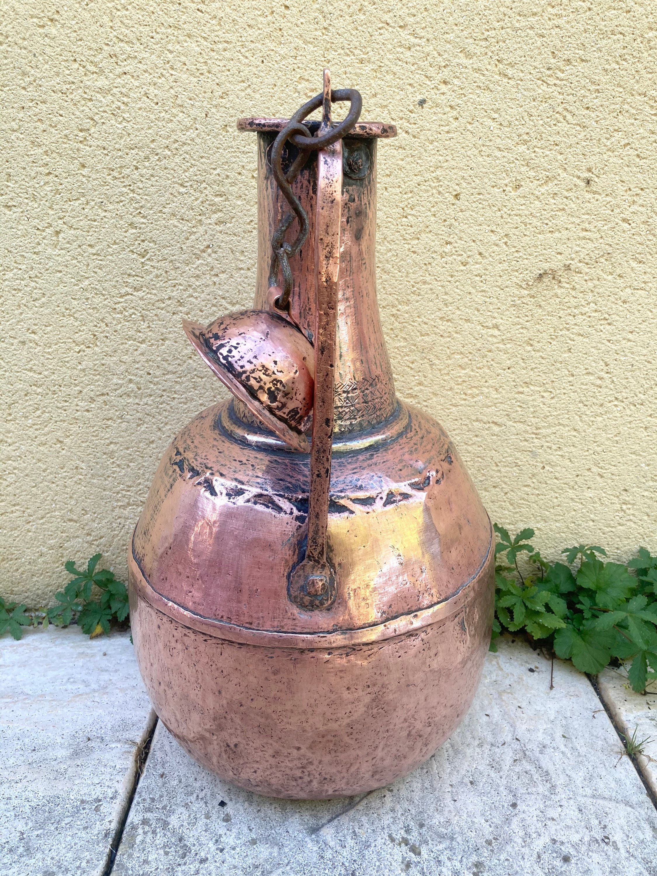 1400 ou 1500's Français Copper Pot Decor Hammered Lid Handforged Paris, France #g-631-94