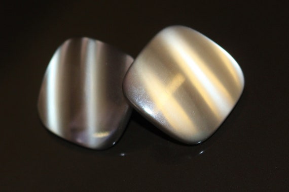 Vintage Pierced Earrings Grey-Silver Lucite Pearl… - image 7
