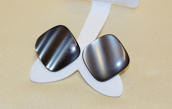 Vintage Pierced Earrings Grey-Silver Lucite Pearl… - image 5