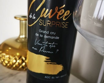 Annonce grossesse. Etiquette bouteille de vin "demande parrain"