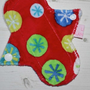Cloth Pad | Reusable Cloth Pads | Cloth Menstrual Pad | Cloth Sanitary Pad | Reusable Pad | Period Pad | 6&quot; Light Flow | Snowflake