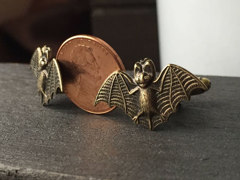 Small Gold Bat Cufflinks Men/'s Gift Gothic Wedding Men/'s Jewelry Cuff Links Gold Gothic Victorian Mens Accessories Bat Cuff Links