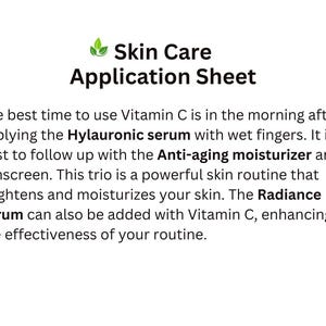 以下が含まれることがあります： 「Skin Care Application Sheet」というタイトルの白いスキンケアアプリケーションシート。ビタミンC、ヒアルロン酸セラム、アンチエイジング保湿剤、日焼け止めの使用方法が記載されています。
