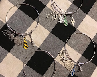 HP house charm bracelet