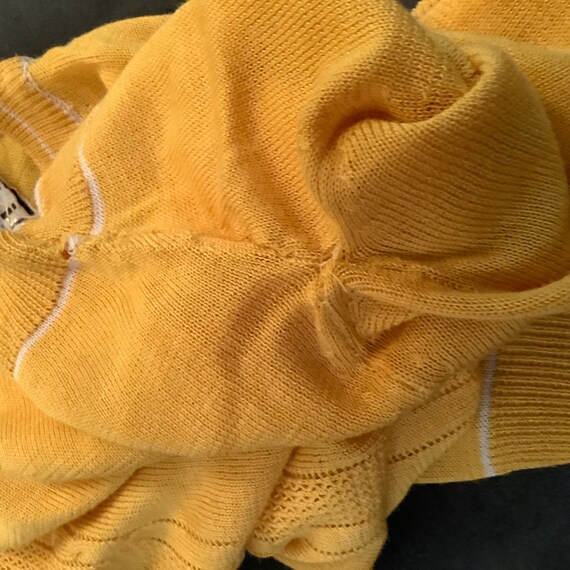 60s - 70s Full Fashion Sweater Mustard Yellow Sho… - image 10