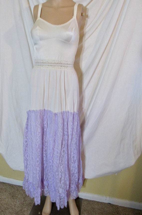 Vintage Formfit Rogers Lilac Skirt Negligee Size 3