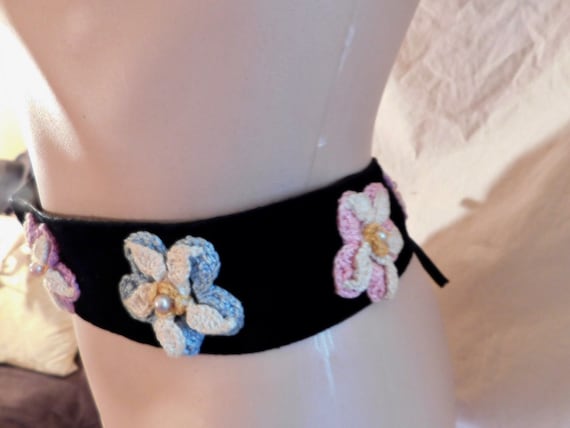 Vintage Belt Black Velvet Crotched Flower Appliqu… - image 3
