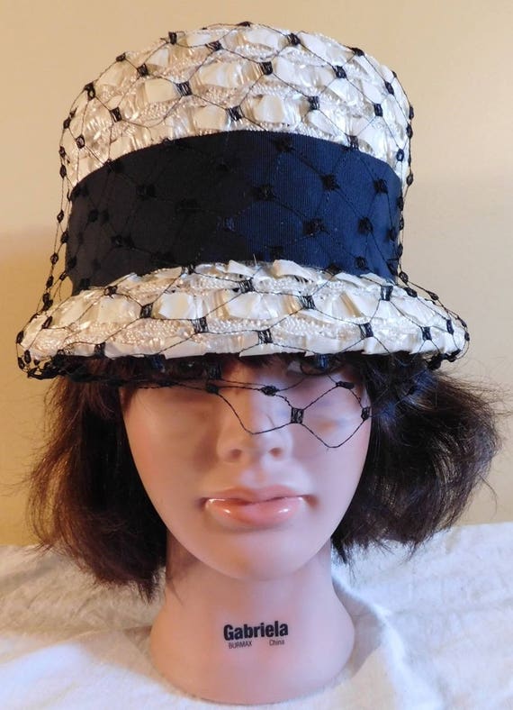 Vintage Hat White Raffia Black Net Veil Wide Black