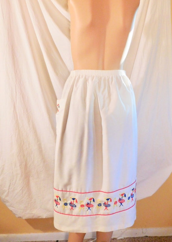 Vintage Border Print Skirt White Skirt Bistro Tab… - image 4