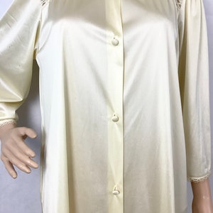 Vintage Vanity Fair Robe Buttery Yellow NOS Tags attached image 7