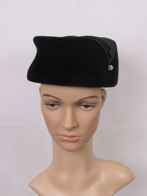 Vintage Hat Black Pillbox with Rhinestone Accent G