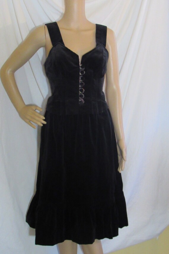 Vintage Black Velvet Bustier Top And Skirt Set 197