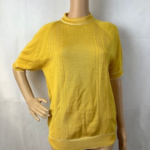 60s - 70s Full Fashion Sweater Mustard Yellow Short Sleeve Sweater