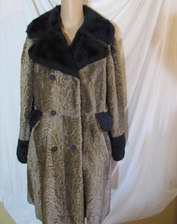 Vintage Faux Fur Knee Length Coat Faux Lamb Coat B