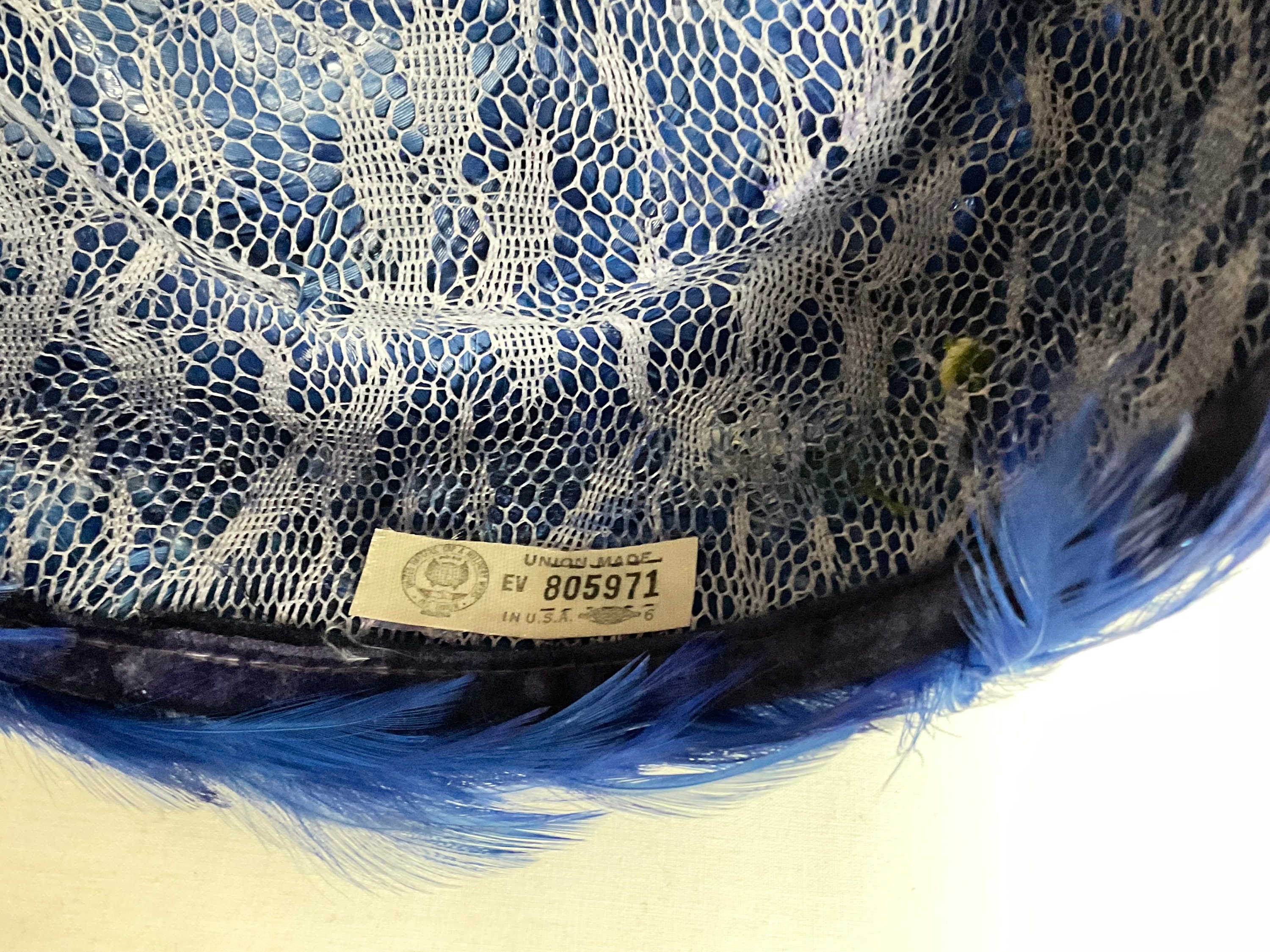 1950’s Union made hat. Bow and 2 tone feathers. Vintage Feather Hats for Women for sale - eBay main image 2
