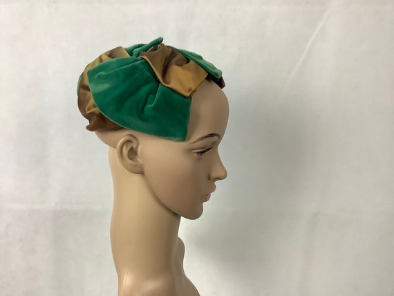 Vintage Hats Green Velvet Bows Bronze Satin Mini … - image 2