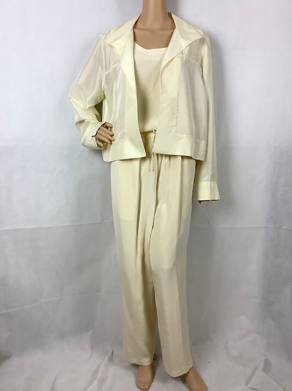 Design Collection Exchange Cream Silk Loungewear 1