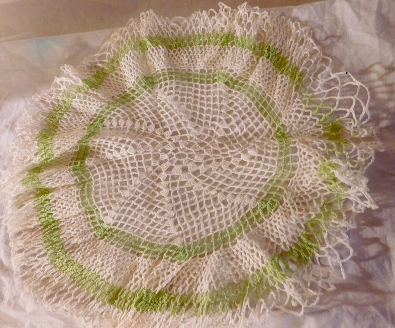 Green Doily Green and White Doily Large Doilies Set of 4 Vintage