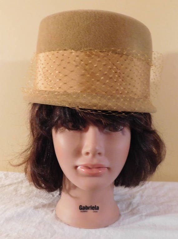 Vintage Peachbloom Velour Bucket Hat, Brown Ribbon & Netting  display picture 1
