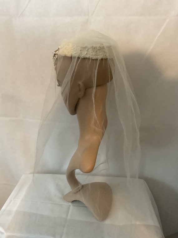 bridal headpiece with veil